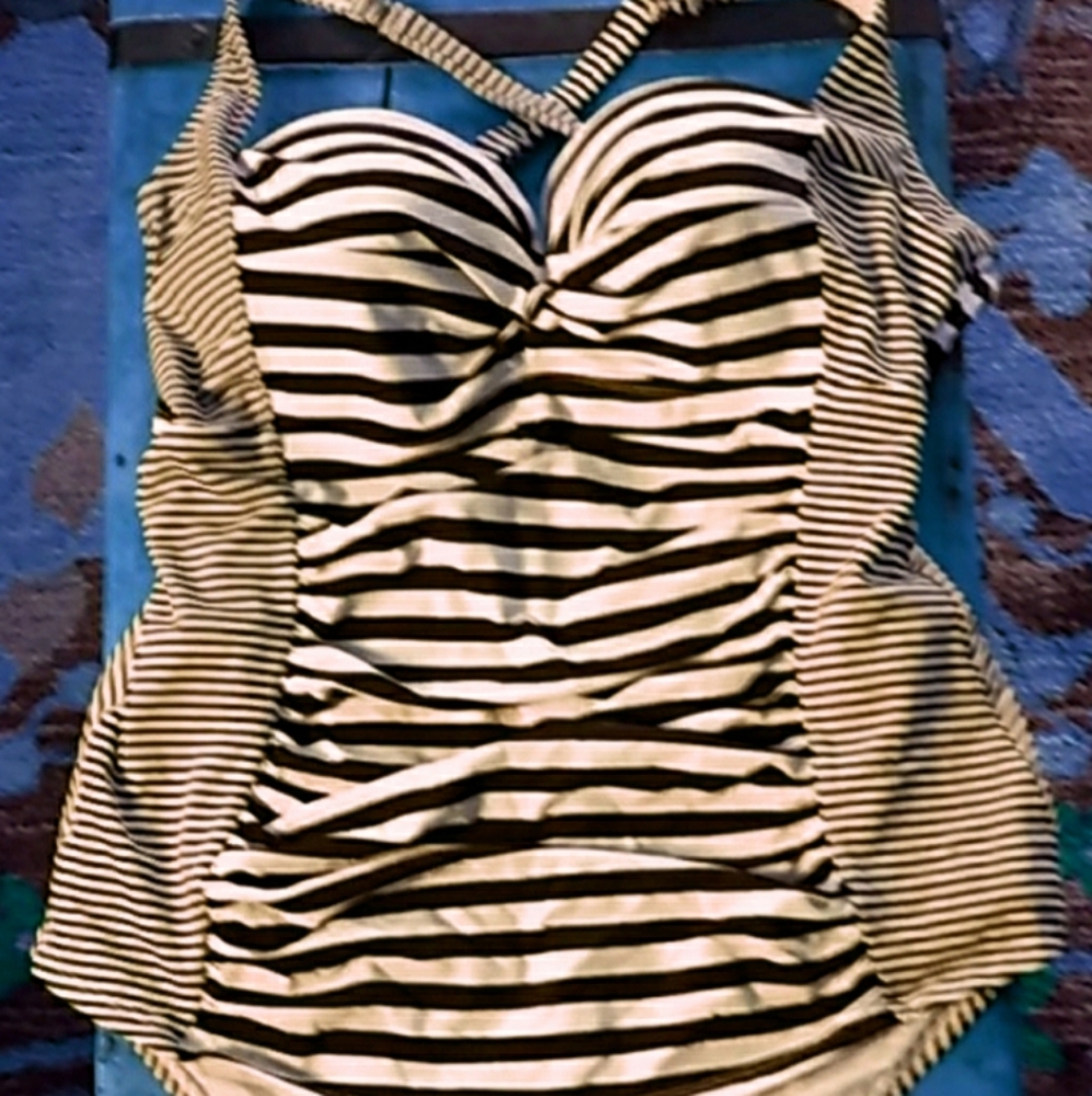 Torrid one-piece bathing suit